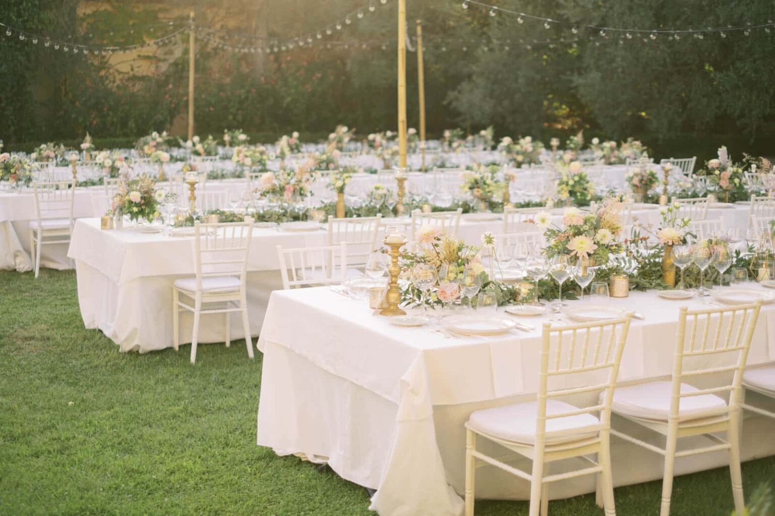 Hired experienced Wedding Planner for a luxurious wedding