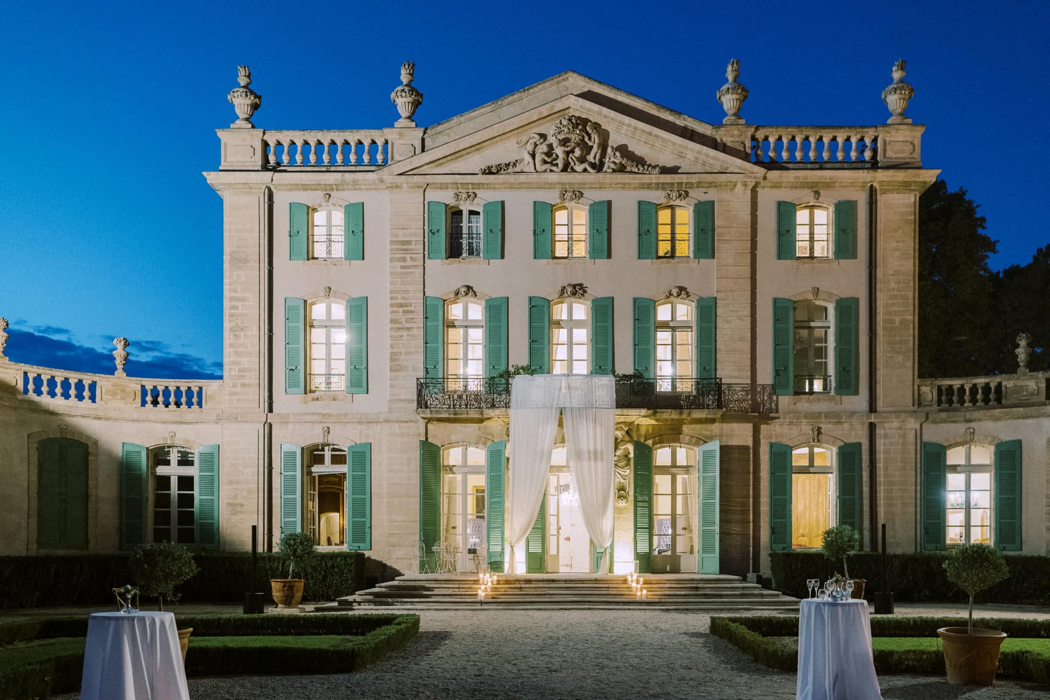 A wedding at Château de Tourreau by a luxury wedding planner