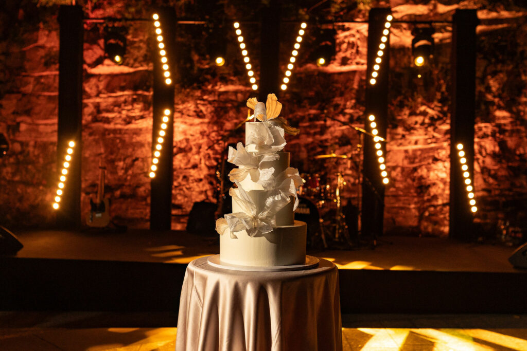 wedding cake cost